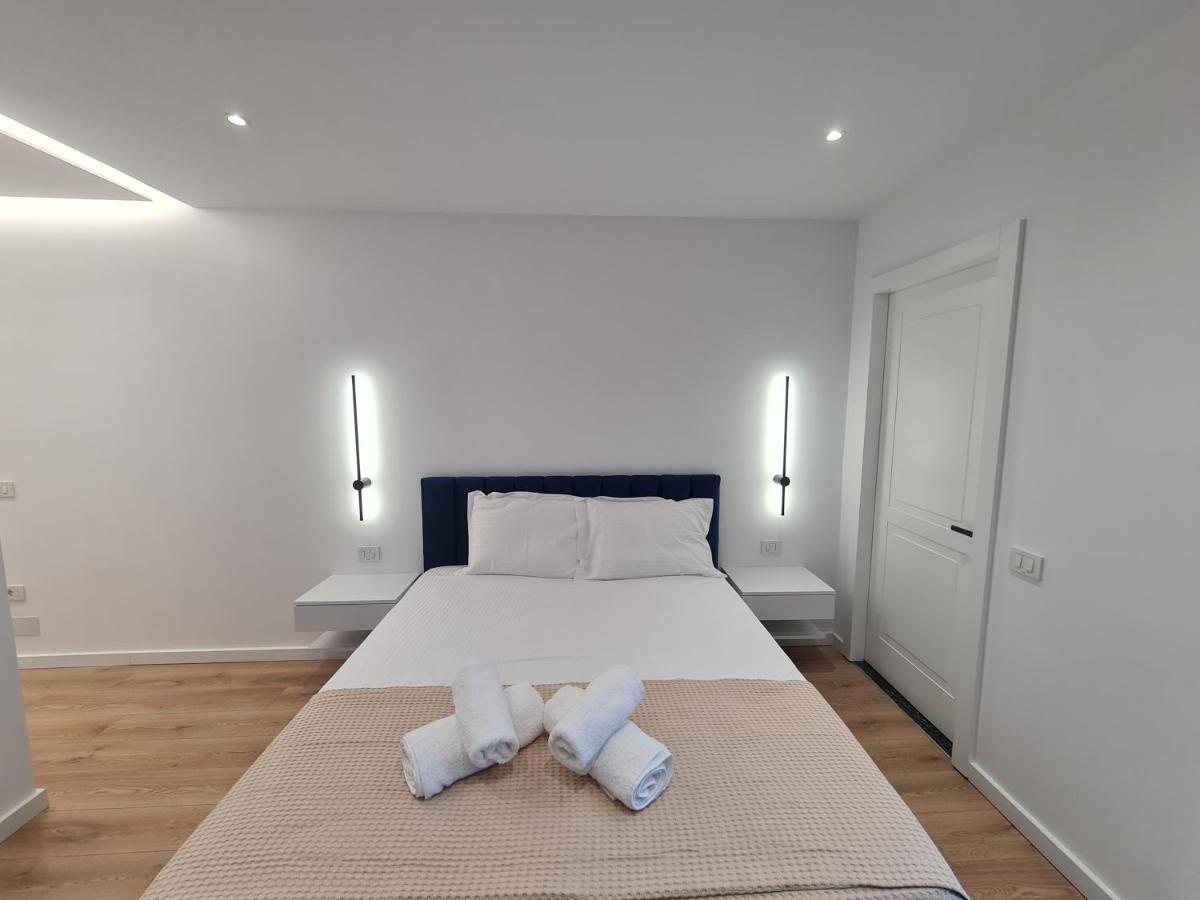 Am Luxury Apartment Tirana Exteriér fotografie